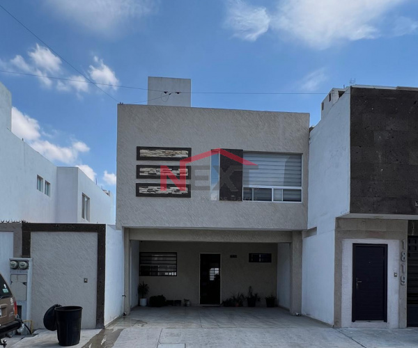 CASA EN RENTA A PASOS DE LA ALEMEDA DE RAMOS