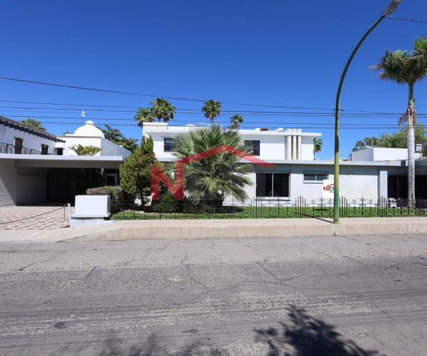 PROPIEDAD EN VENTA EN COL. CENTENARIO