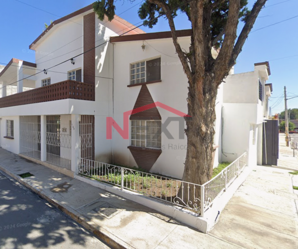 CASA EN RENTA CON  3 NIVELES EN LA COLONIA MIRAVALLE