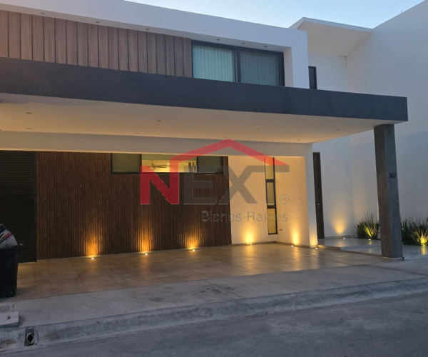 CASA EN VENTA EN RINCÓN DE ALCANTARA II