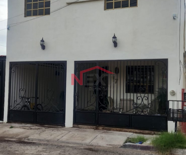 CASA EN VENTA UBICADA EN FRACC. URBI VILLA DEL REAL