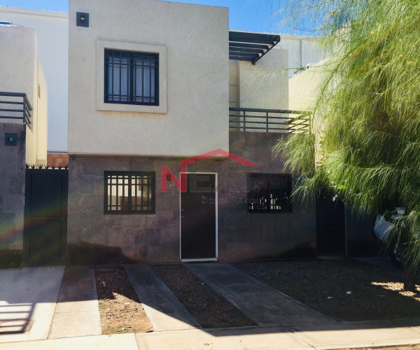 CASA EN RENTA EN MURANO RESIDENCIAL