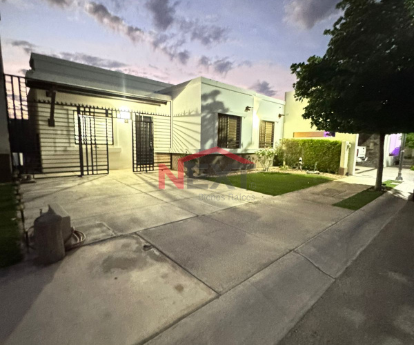 CASA EN VENTA EN CASTELLO RESIDENCIAL