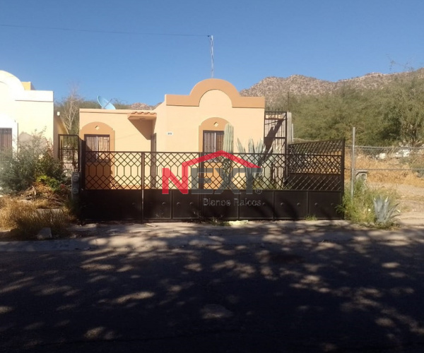 CASA EN RENTA EN COL. SANTA BARBARA