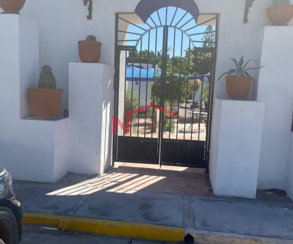 CASA EN VENTA EN BAHIA DE KINO