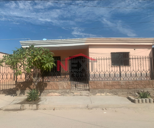 CASA EN RENTA EN COL. EUSEBIO KINO