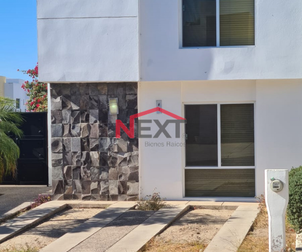 CASA EN RENTA BANUS RESIDENCIAL