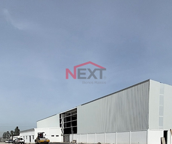 BODEGA INDUSTRIAL EN RENTA DE 2,300m2 EN EL AREA DE LIBRAMIENTO OSCAR FLORES TAPIA