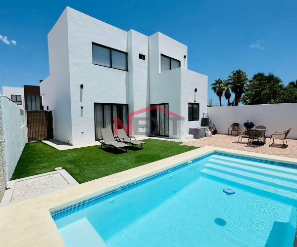 VENTA DE CASA EN SECTOR BAHÍA (ROCAMAR FRACC.)