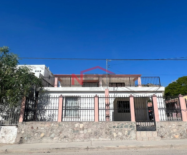 CASA EN VENTA EN COL. SAN LUIS