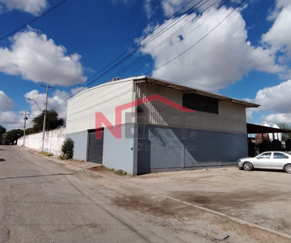 EDIFICIO COMERCIAL EN VENTA CON ALMACEN EN COL. NUEVO HERMOSILLO