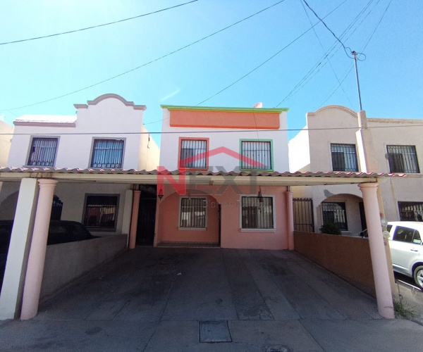 CASA EN RENTA EN COL. LAS LOMAS