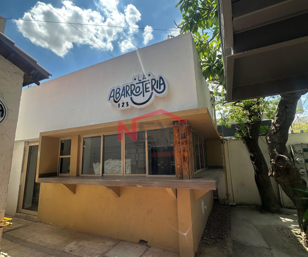 LOCAL EN RENTA EN COL. CENTARIO