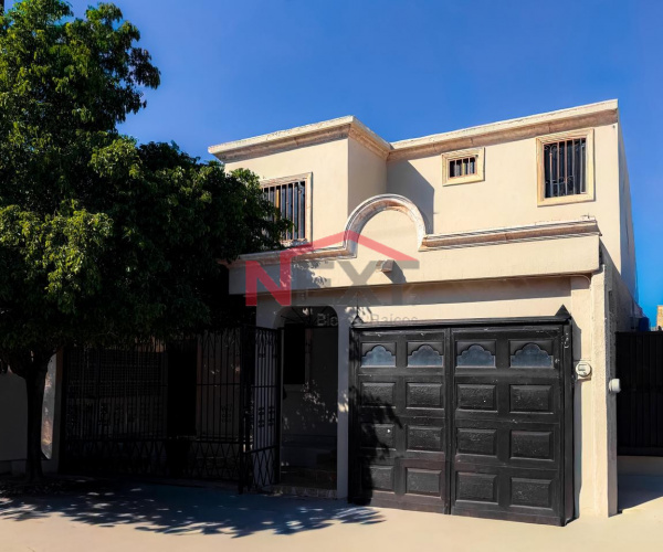 CASA EN VENTA EN COL. SANTA FE