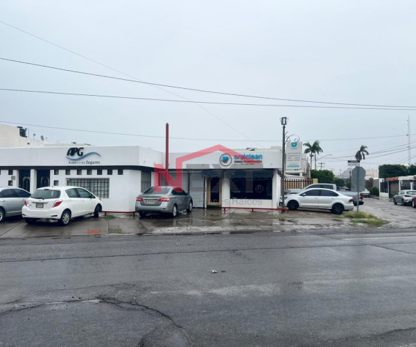 CONSULTORIO EN RENTA EN COL. VALLE GRANDE