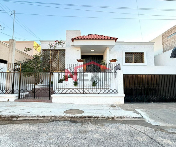 CASA EN VENTA EN COL. PITIC