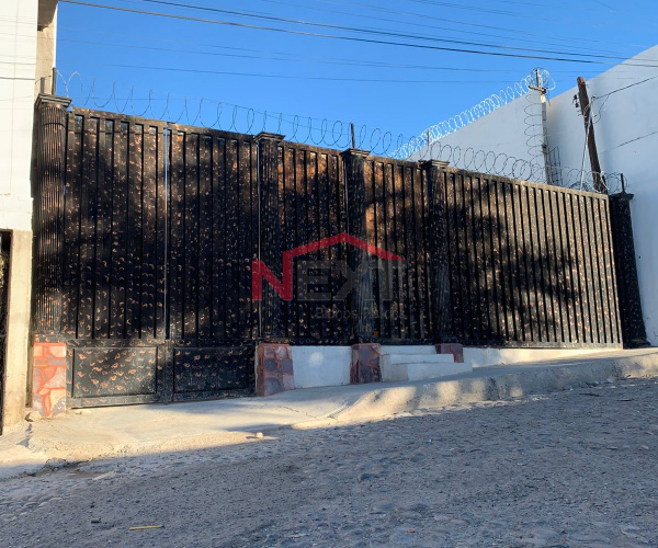 CASA EN VENTA EN COL. 5 DE MAYO