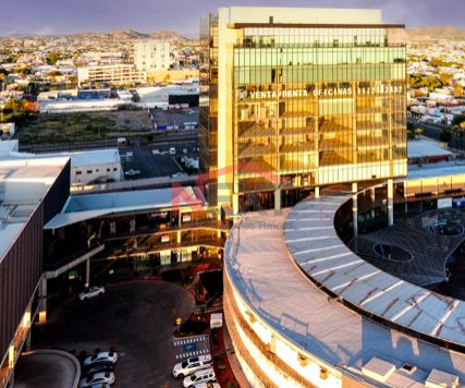 LOCAL EN RENTA PLAZA ANDENES L-239