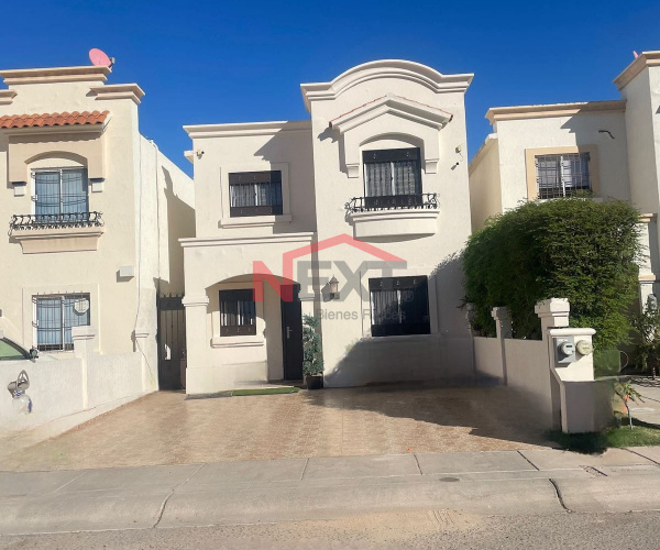 CASA EN VENTA EN PORTAL DEL LAGO