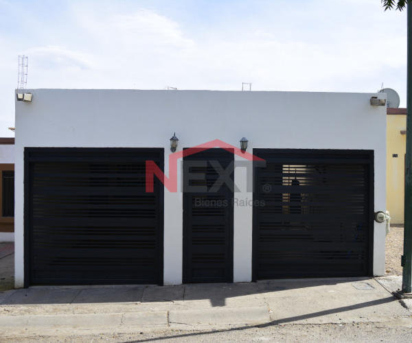 CASA EN RENTA EN COL. LAS LOMAS