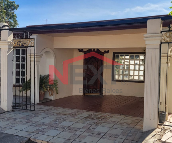 CASA EN VENTA EN EL POBLADO MIGUEL ALEMAN