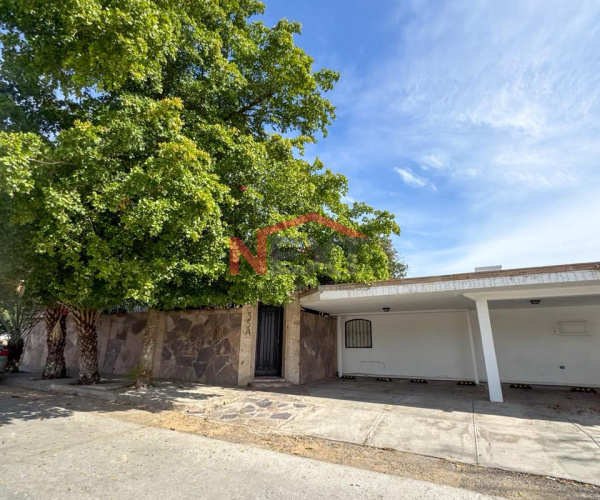 CASA EN VENTA EN COL. PITIC