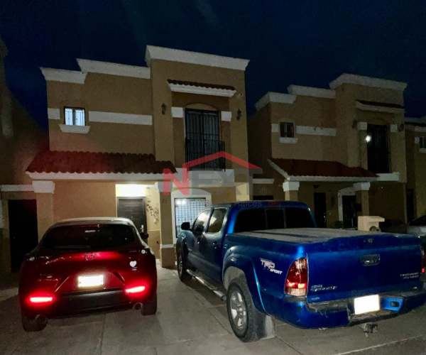 CASA EN RENTA EN EL ESPLENDOR I