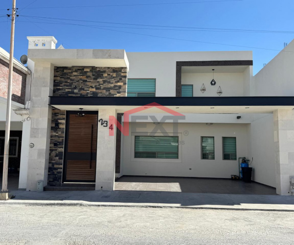 CASA EN RENTA EQUIPADA EN RESIDENCIAL LOS REALES