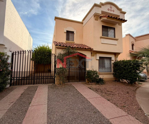 CASA EN VENTA EN PUERTA REAL RESIDECIAL