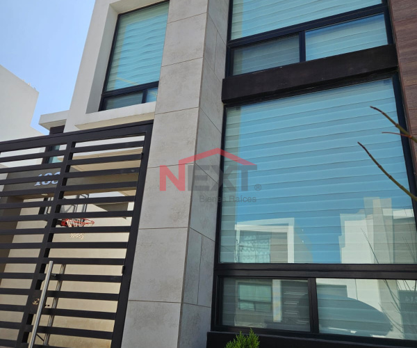 Casa Habitación en RENTA Fraccionamiento Cumbres Vista