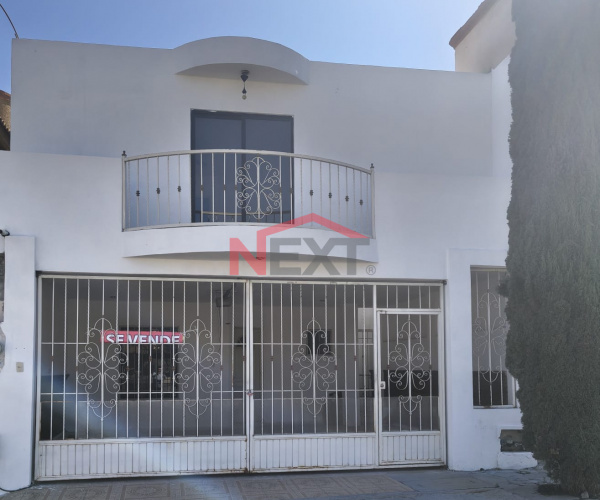 CASA EN VENTA EN EL FRACCIONAMIENTO PORTAL DEL QUIJOTE