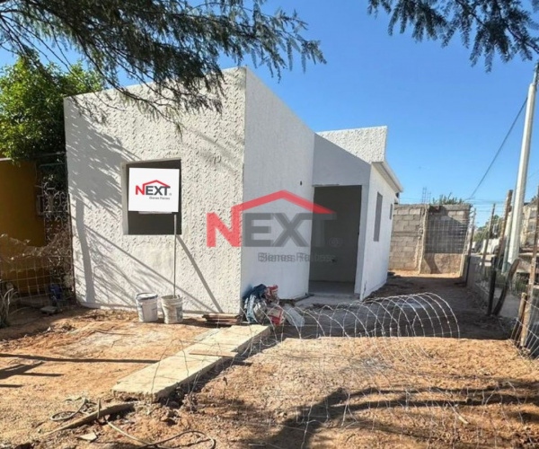 CASA EN VENTA EN FRACC. LA CHOLLA