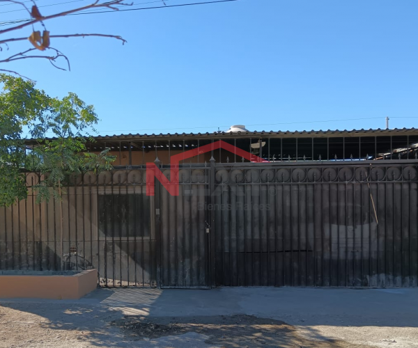 CASA EN VENTA EN COL. LOS OLIVOS