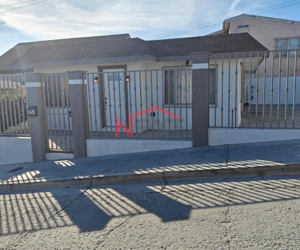CASA EN RENTA FRACC. LOPEZ LEYVA ( LA POSTAL ) TIJUANA B. C.