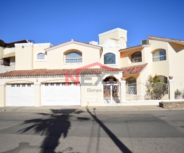 CASA EN VENTA EN CAMPANARIO RESIDENCIAL