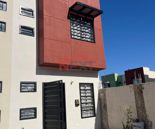 Casa en Venta en Privada Rocasa, Las Villas Santa Fe en Tijuana B.C