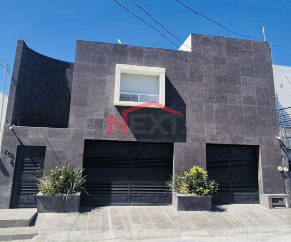 Casa en Venta con alberca