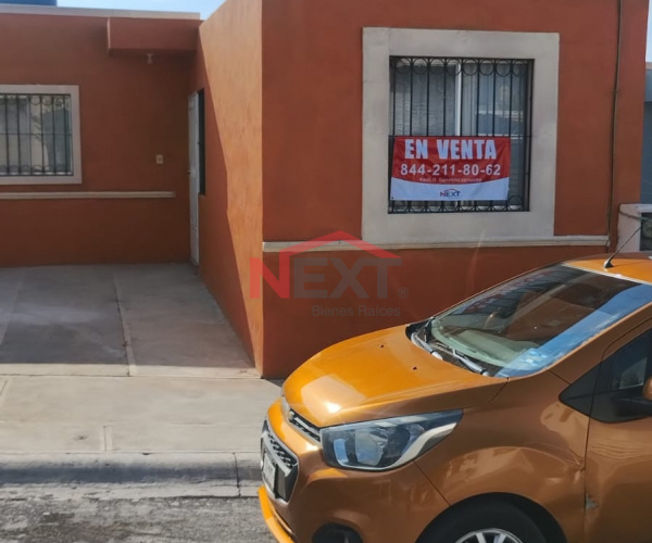 CASA EN VENTA  EN PARAJES DE SANTA ELENA