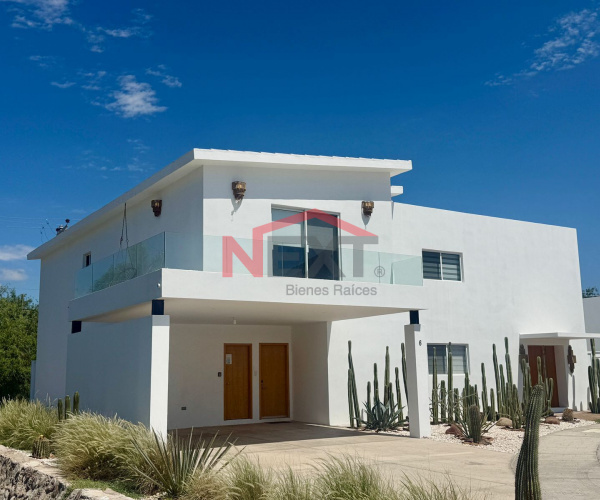 RENTA Casa en Marina Real, San Carlos