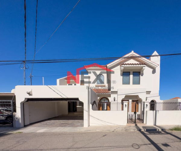 CASA  EN VENTA EN COL. PRADOS DE CENTENARIO