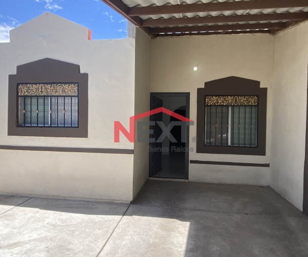 CASA EN RENTA EN COL. LAS LOMAS