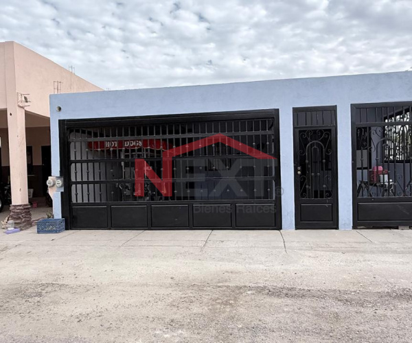 SE VENDE CASA EN LOS PINOS RESIDENCIAL (ESQUINA)