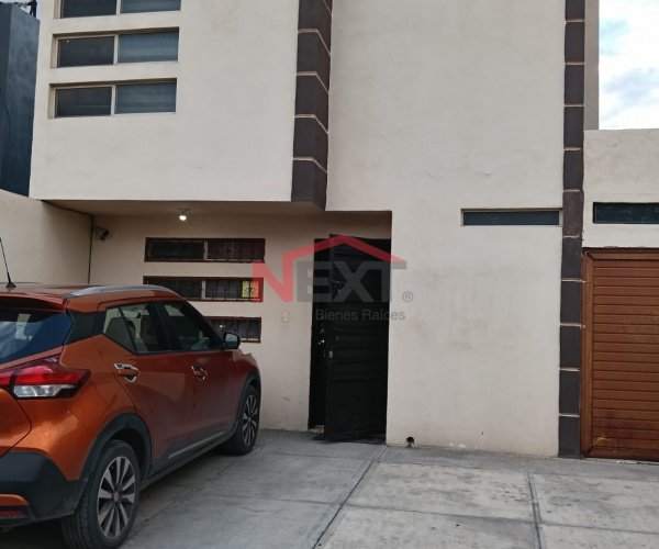 🏡 CASA EN VENTA EN EL FRACC. SAN JOSÉ DE FLORES AL PONIENTE 🏡