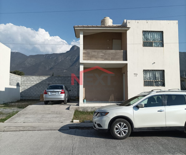 CASA EN VENTA AL SUR -  LOMAS DE LOURDES
