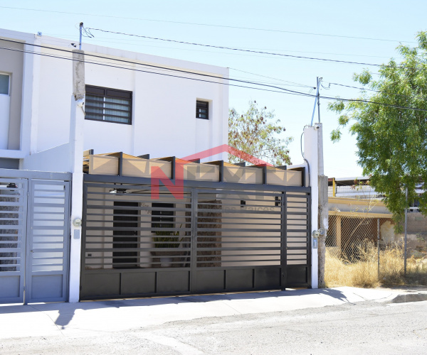 CASA EN VENTA EN COL. PIMENTEL