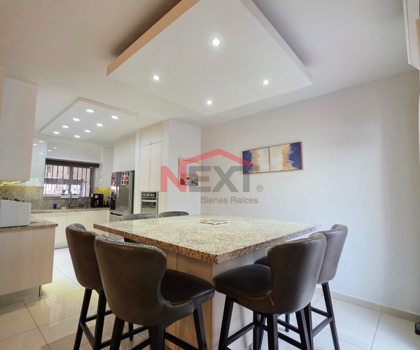 CASA EN  VENTA EN EL CONQUISTADOR RESIDENCIAL