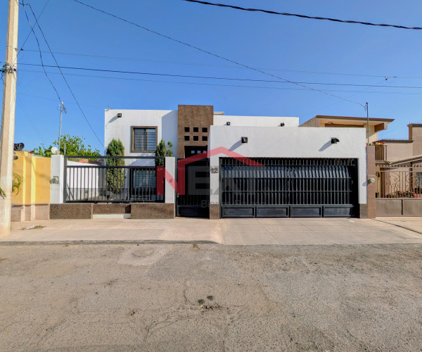 CASA EN VENTA EN COL. VILLA SATELITE