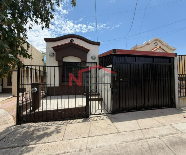 CASA EN VENTA EN COL. LAS LOMAS