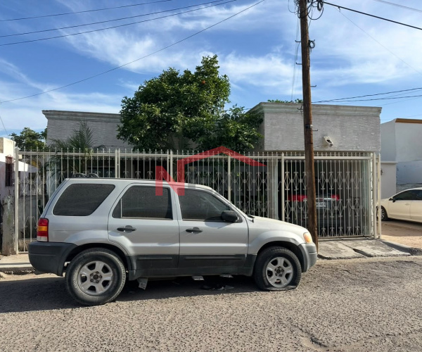 CASA EN VENTA COL. LAS ISABELES