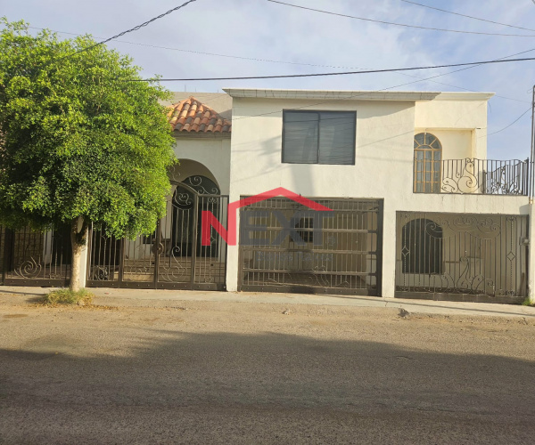 CASA EN RENTA EN COL. PRADERAS